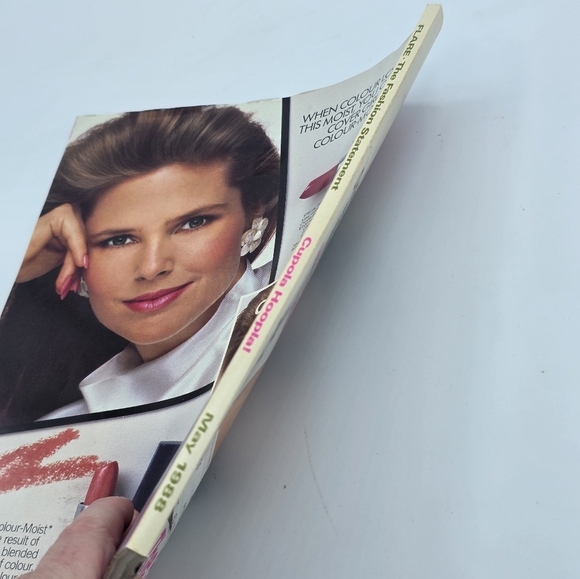 Vintage Flare Magazine May 1988 Spring Fashion Issue - Picture 7 of 11